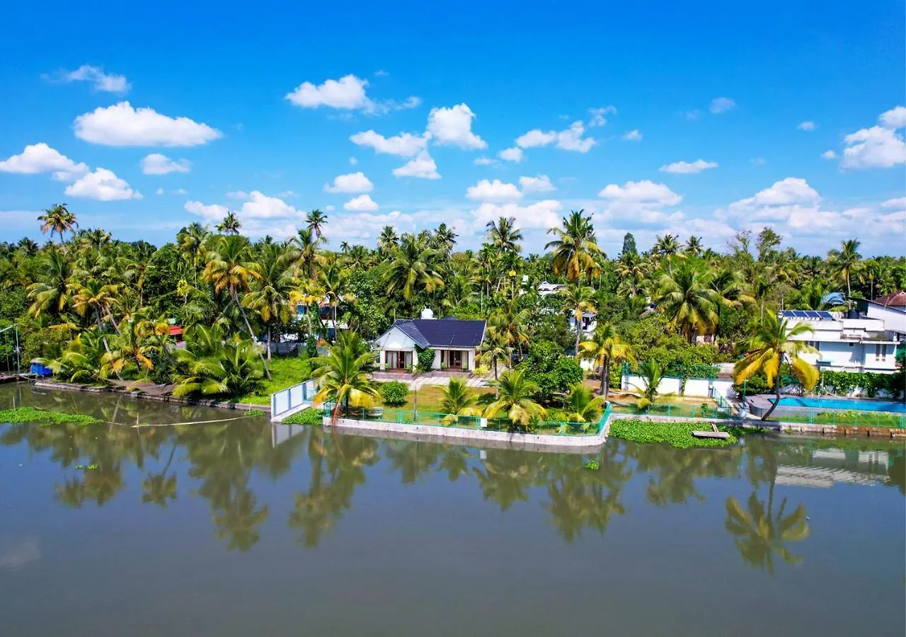Resort La Riva Lakeside Private Pool Villa Kochi By Voye Homes India